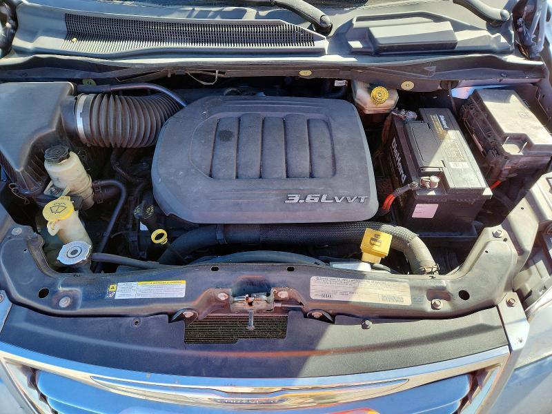 2012 Chrysler Town & Country Touring