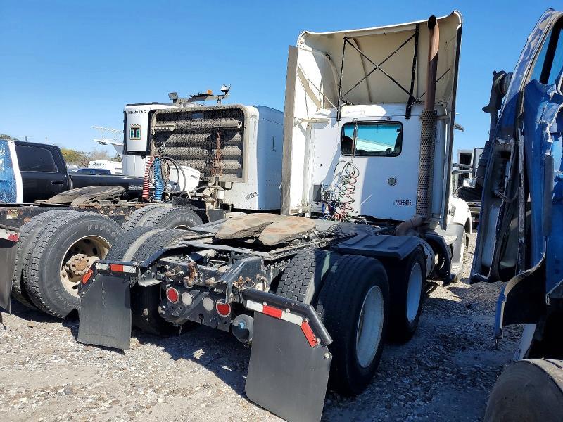 2016 Kenworth T680 Semi Truck