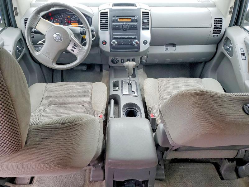2012 Nissan Frontier s