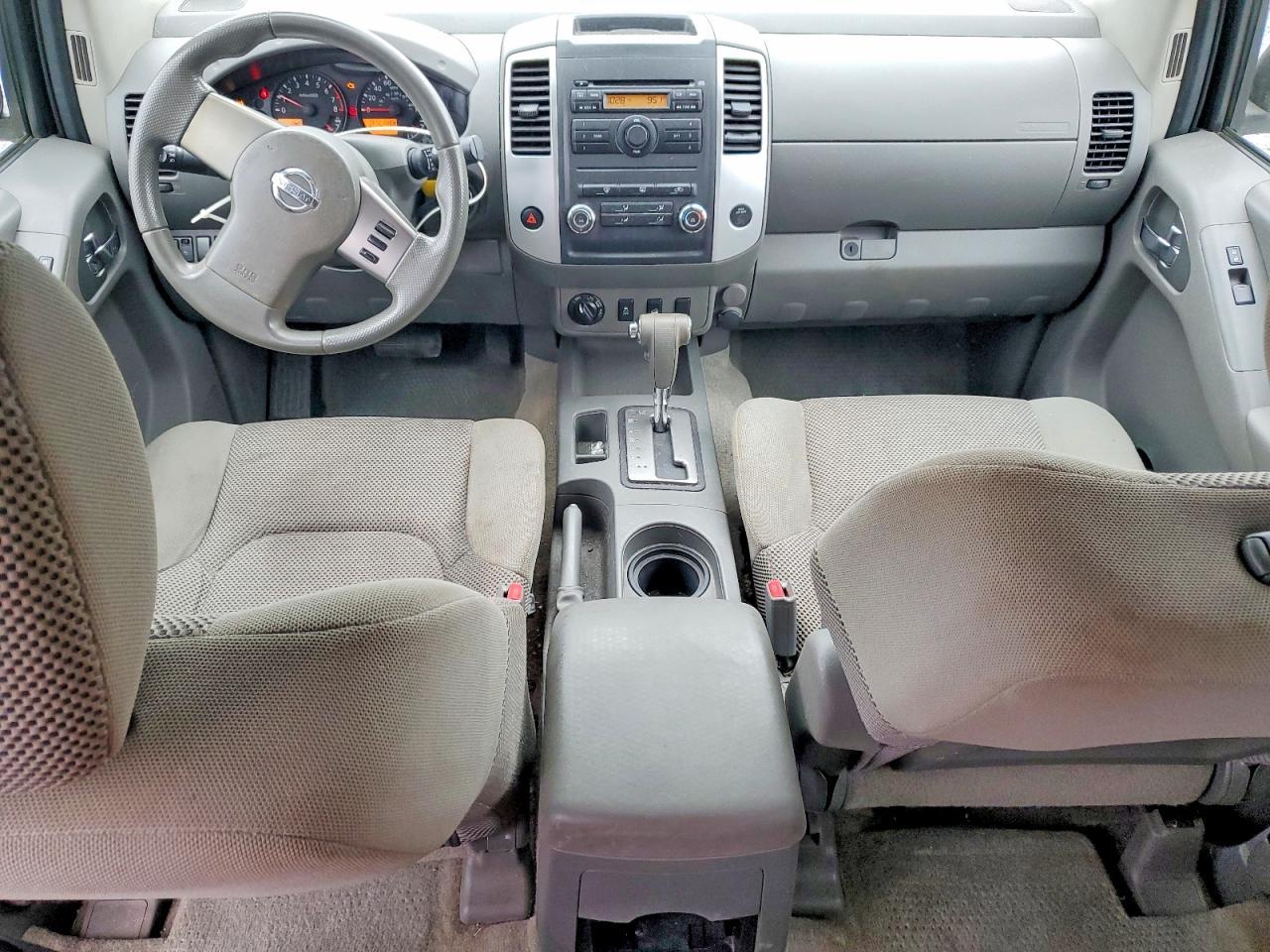 2012 Nissan Frontier s
