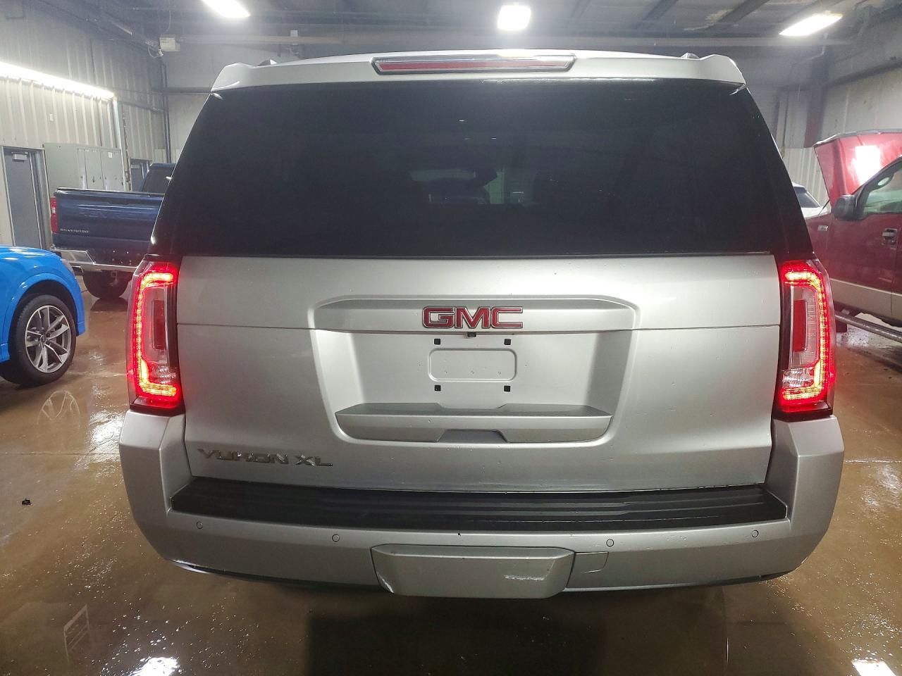 2017 GMC Yukon xl K1500 sle