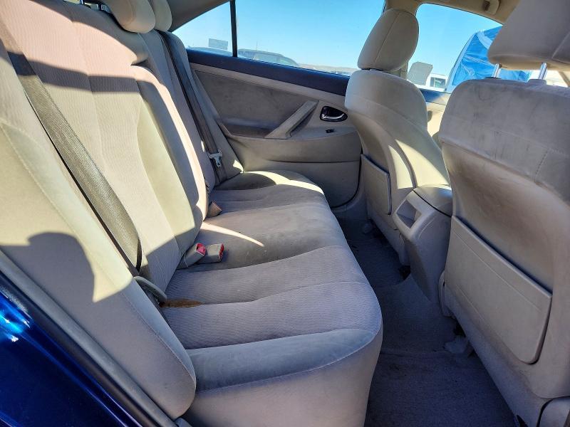 2010 Toyota Camry le