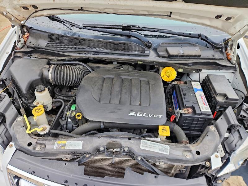 2016 Chrysler Town & Country Touring