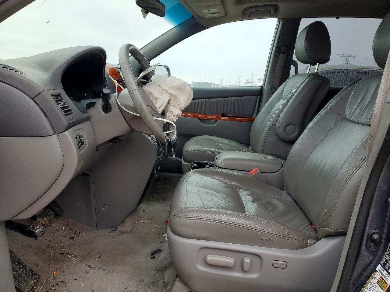 2010 Toyota Sienna xle