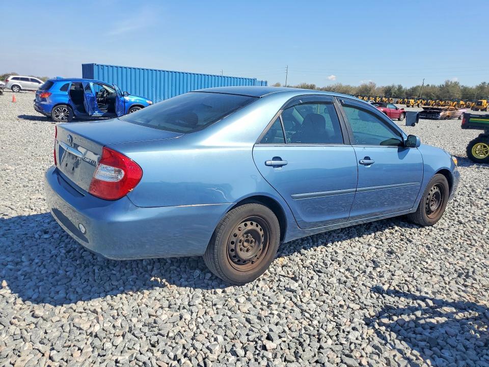 2003 Toyota Camry le