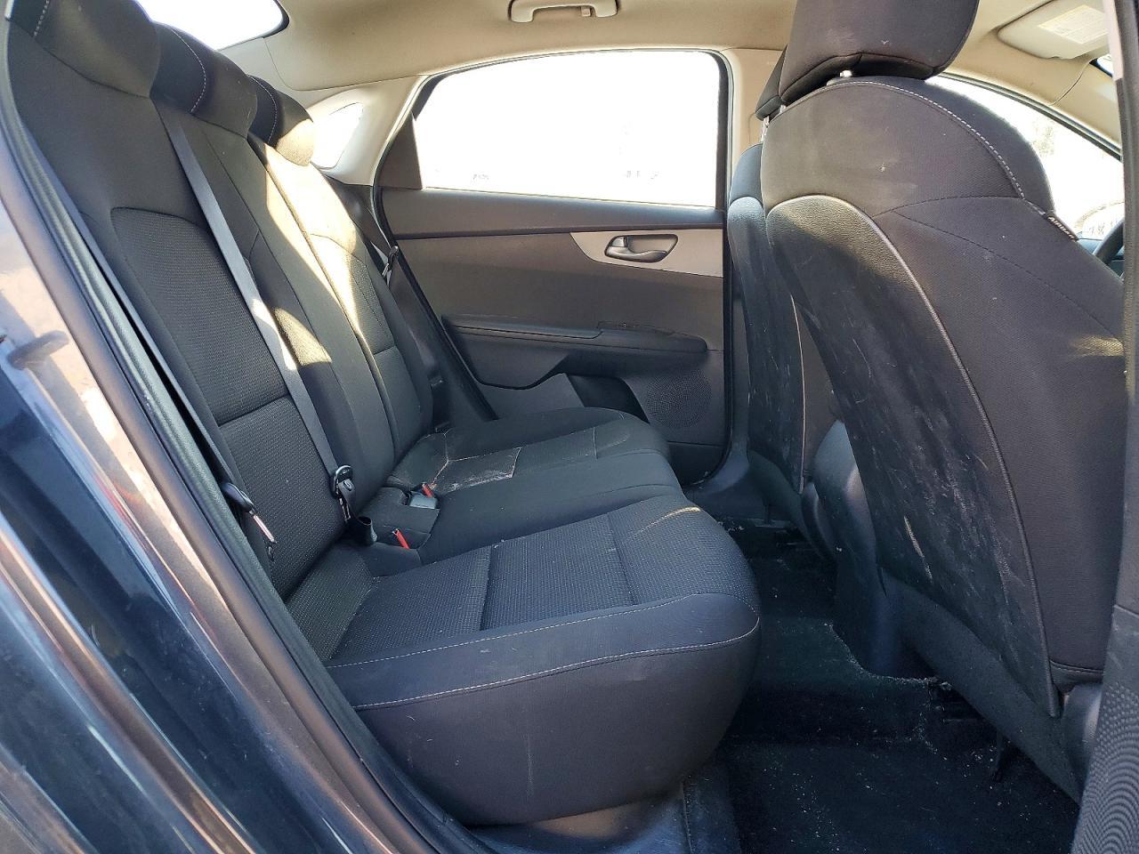 2021 KIA Forte fe