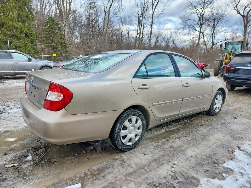 2003 Toyota Camry le