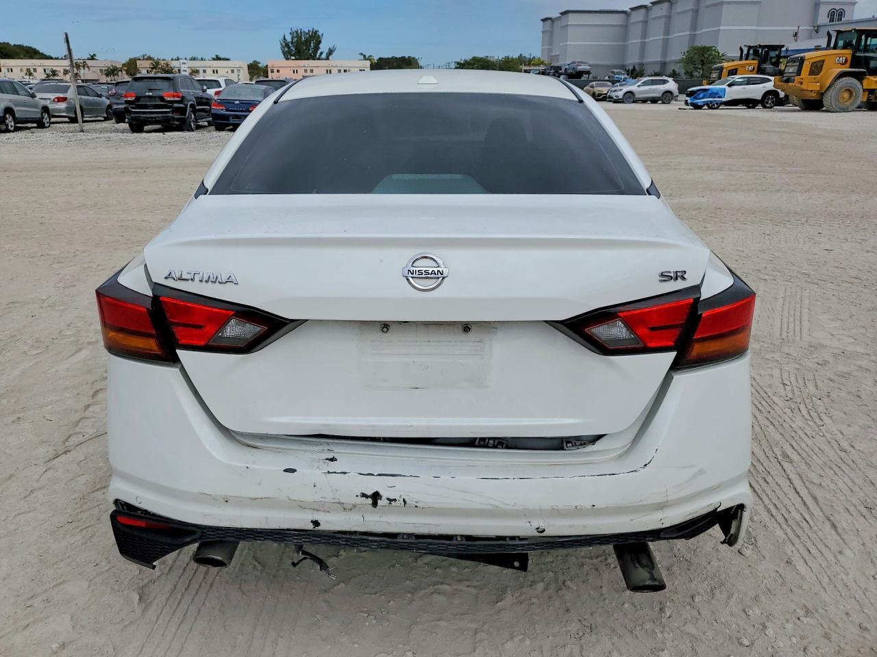 2020 Nissan Altima sr