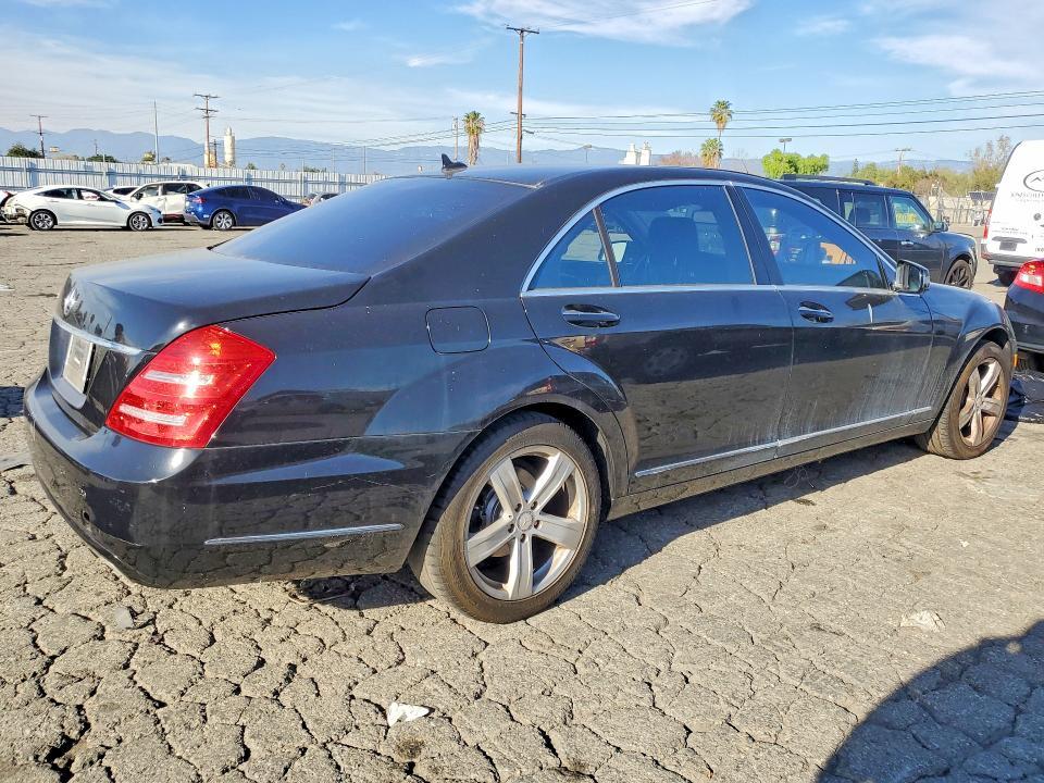 2011 Mercedes-Benz S 550