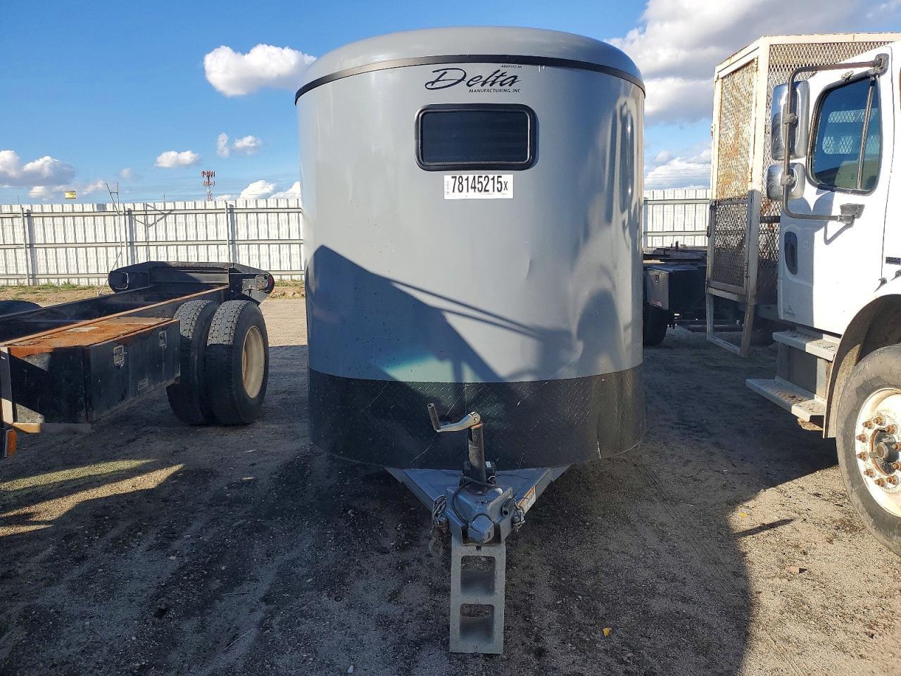 2024 Delta Horse Trailer