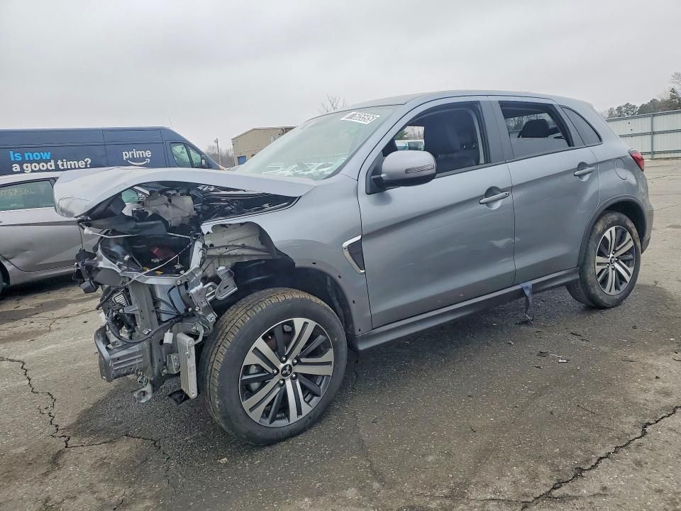 2025 Mitsubishi Outlander Sport s