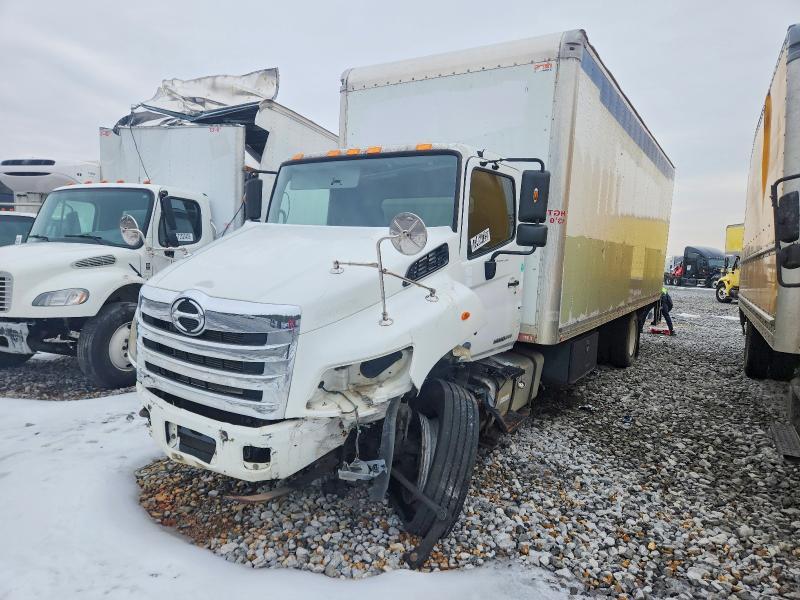 2016 Hino 338 box Truck