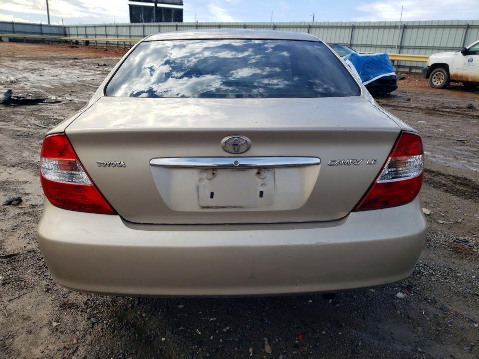 2002 Toyota Camry le