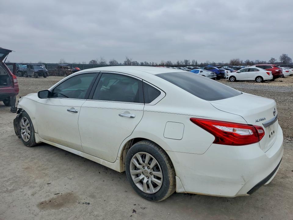 2017 Niss Altima