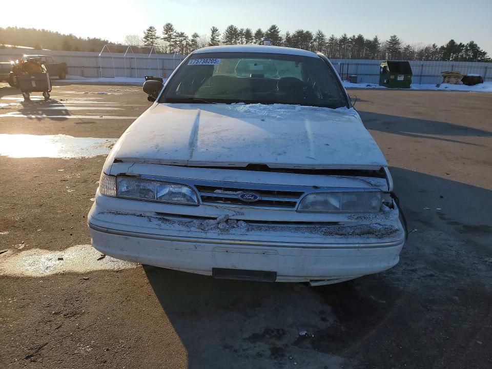 1995 Ford Crown Victoria