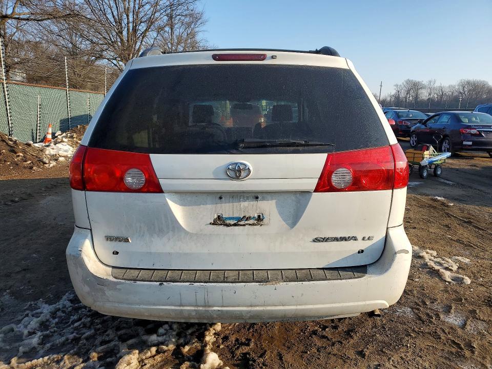 2008 Toyota Sienna ce