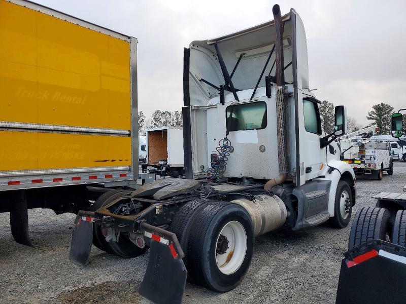 2016 Peterbilt 579 Semi Truck