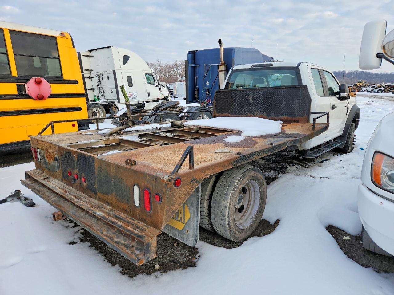 2017 Ford F450 Flatbed Truck