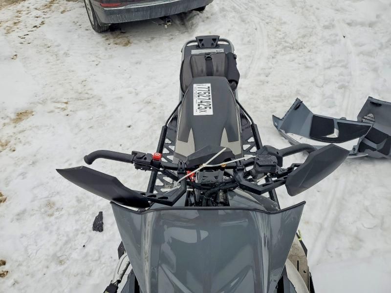 2021 Arctic Cat Riot