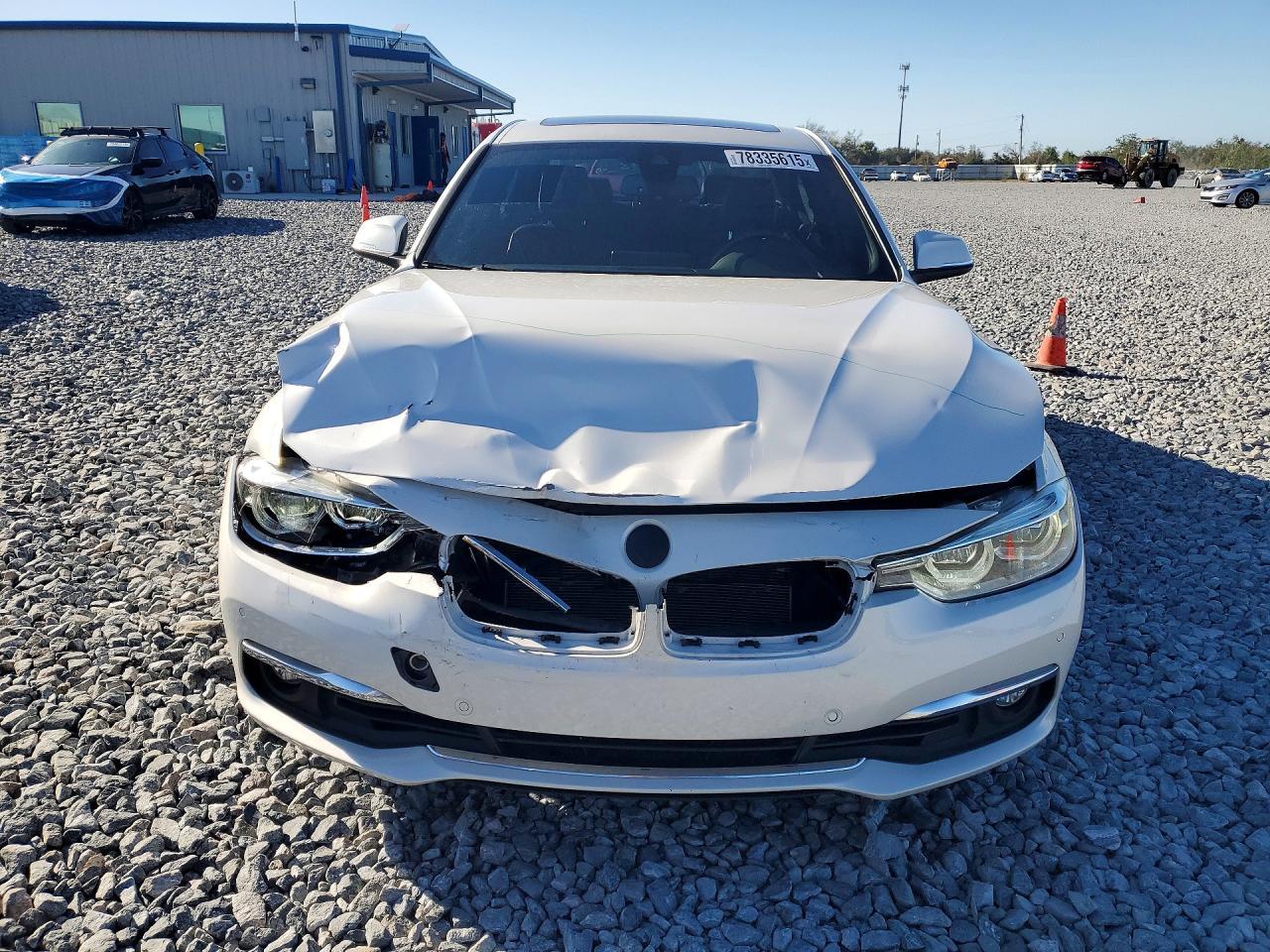2017 BMW 330 i