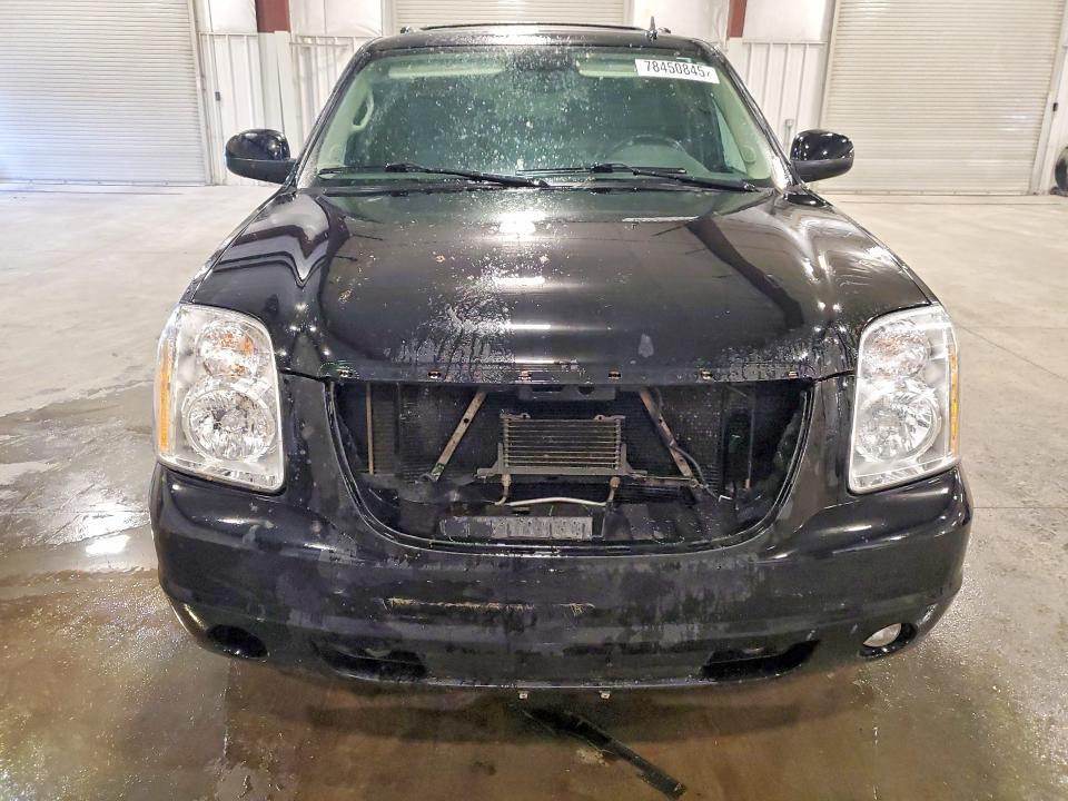 2011 GMC Yukon xl K1500 slt