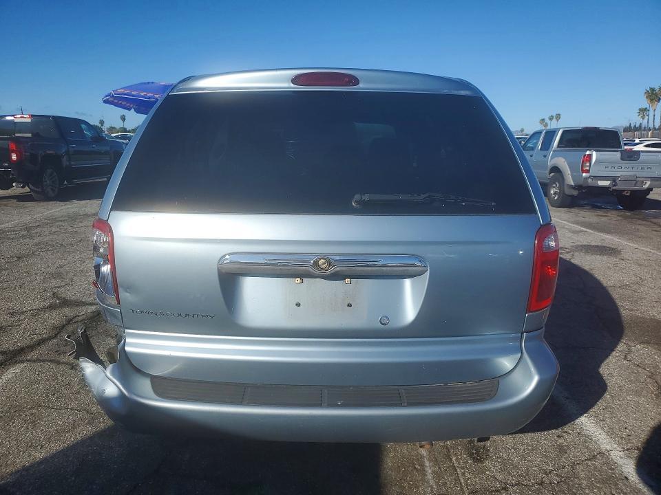 2006 Chrysler Town & Country