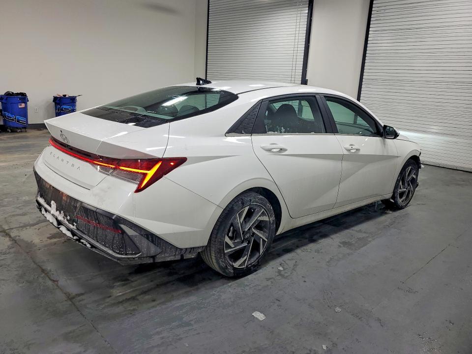 2025 Hyundai Elantra sel