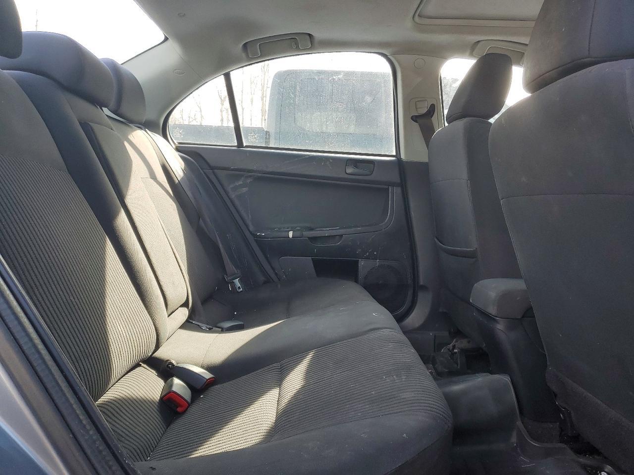 2015 Mitsubishi Lancer es