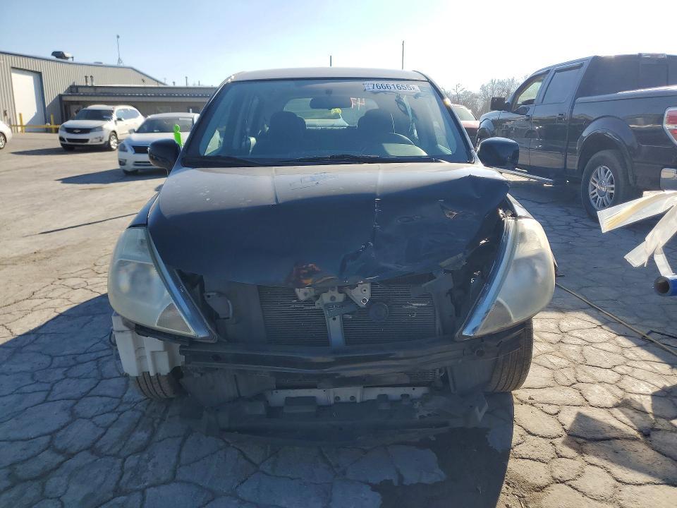 2009 Nissan Versa s