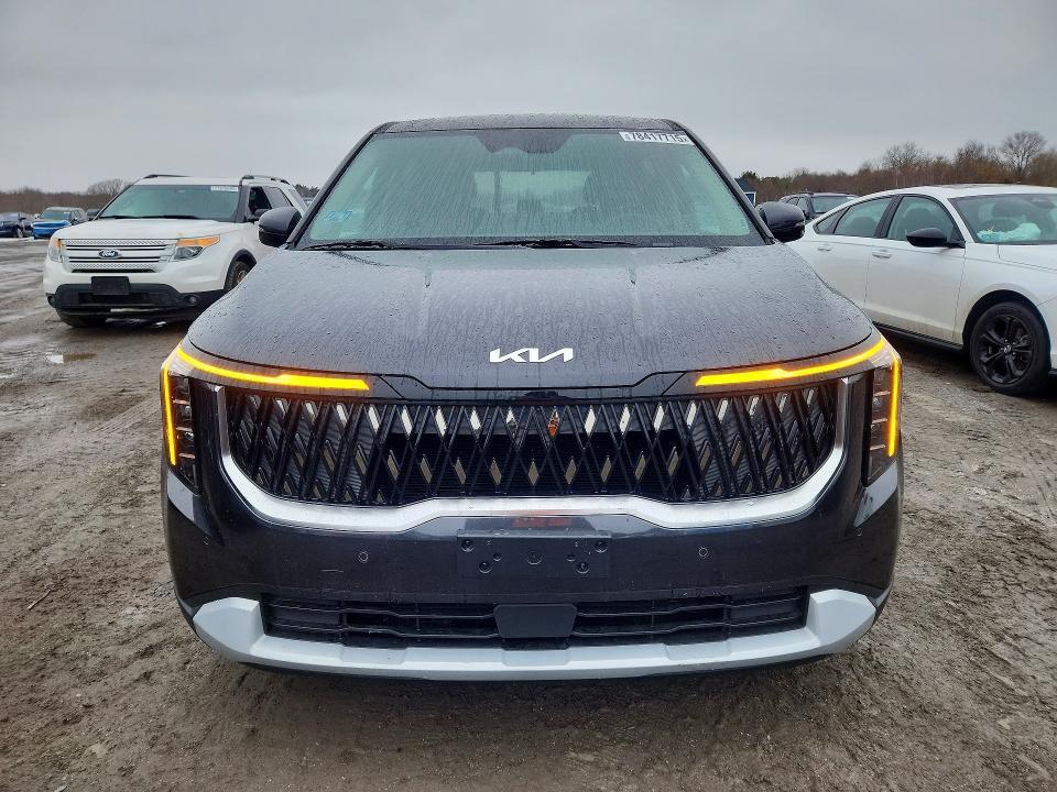 2025 KIA Carnival lx
