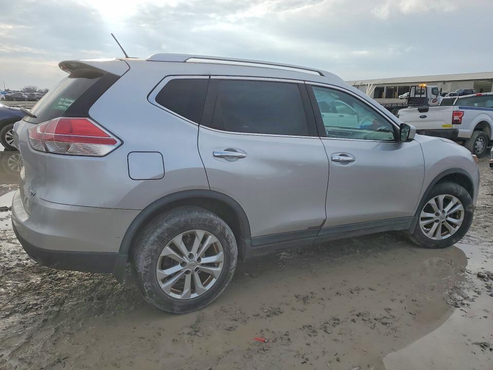 2015 Nissan Rogue sv