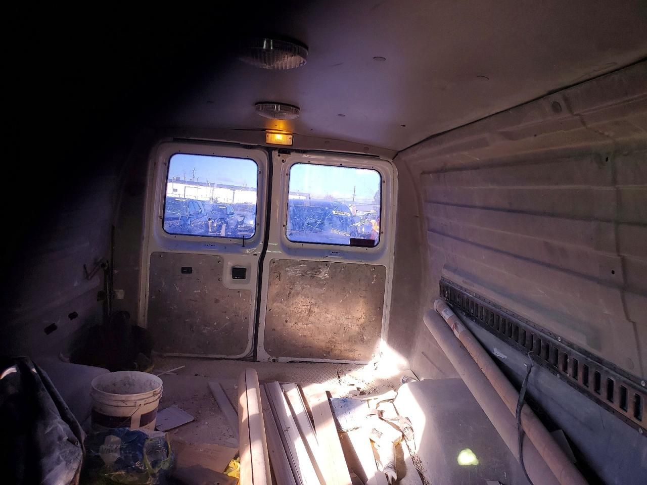 2001 Ford Econoline E350 Super Duty Van