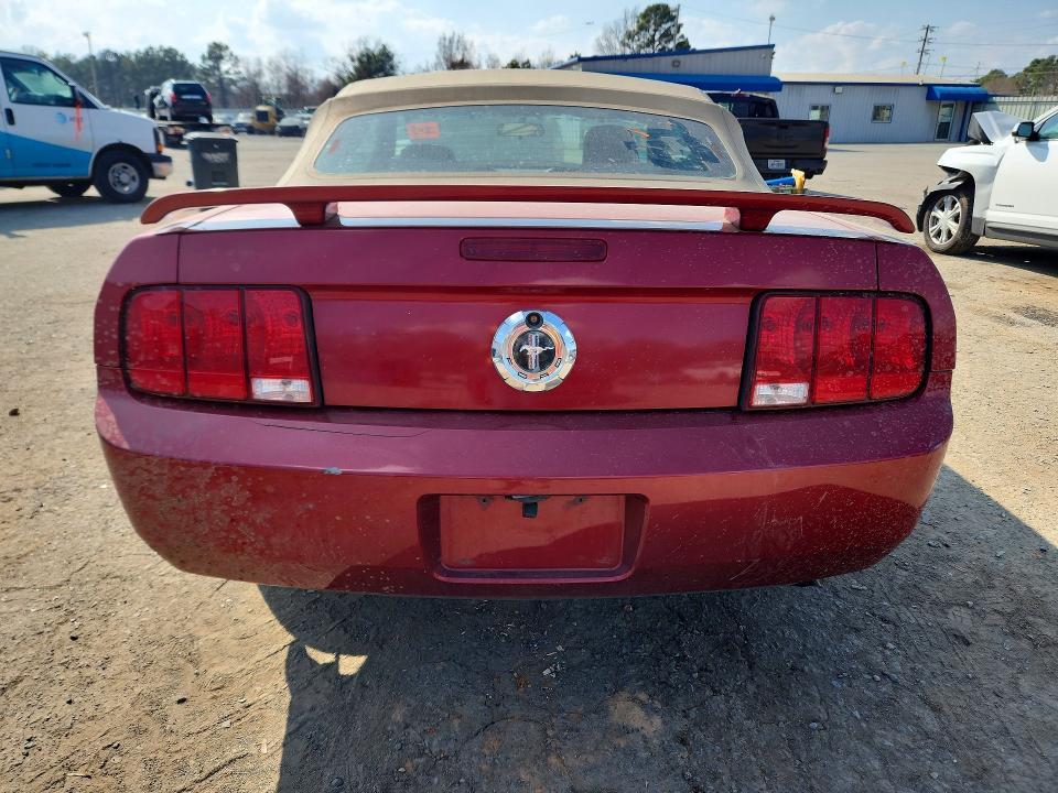 2005 Ford Mustang