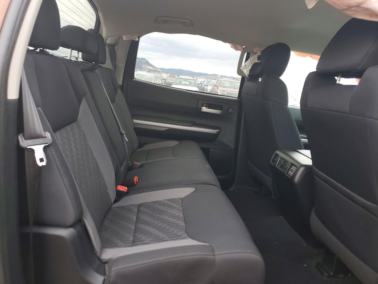 2016 Toyota Tundra SR5