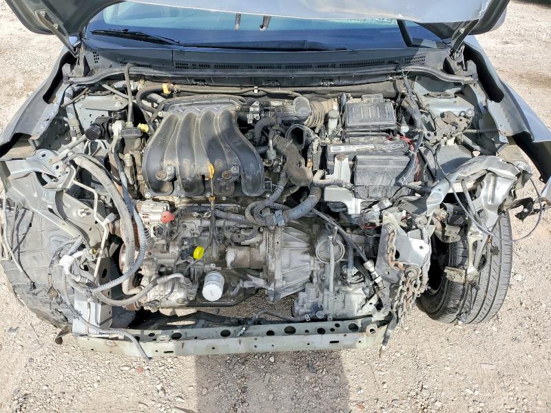 2011 Nissan Versa 1.8 s