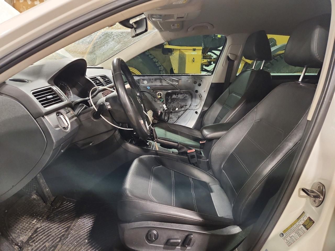 2014 Volkswagen Passat s