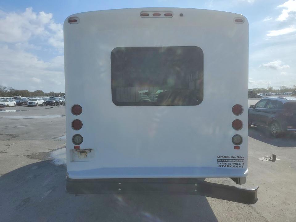 2022 Ford Econoline E350 Super Duty Cutaway Van