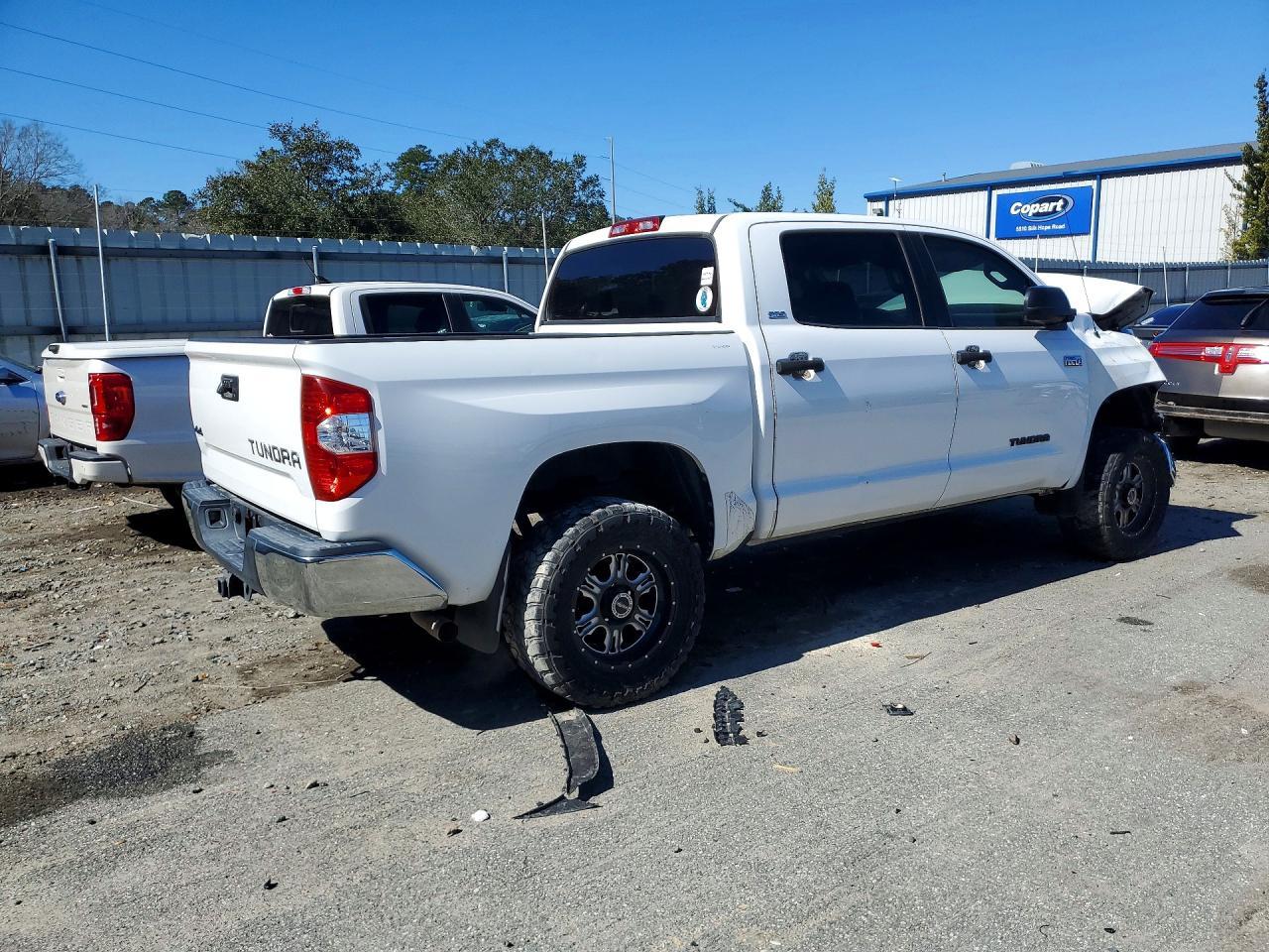 2015 Toyota Tundra Crewmax SR5