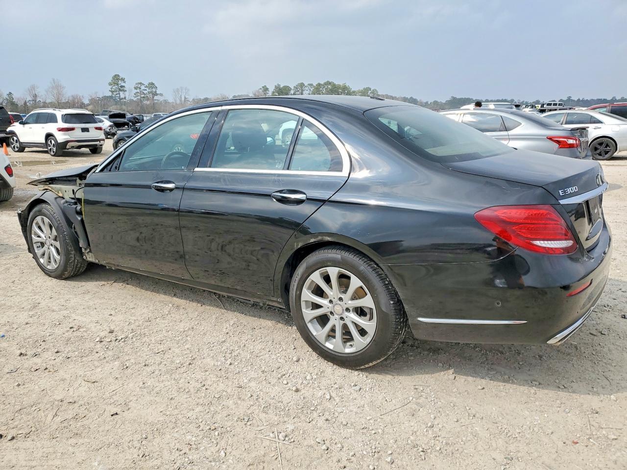 2017 Mercedes-Benz E 300