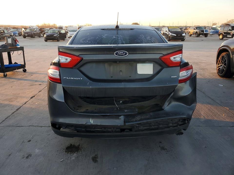 2015 Ford Fusion se