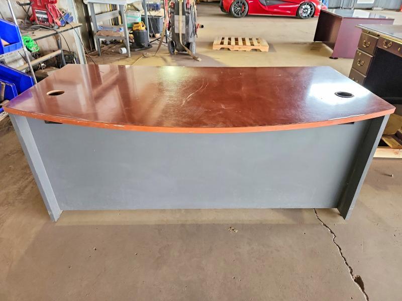 2019 Desk Desk