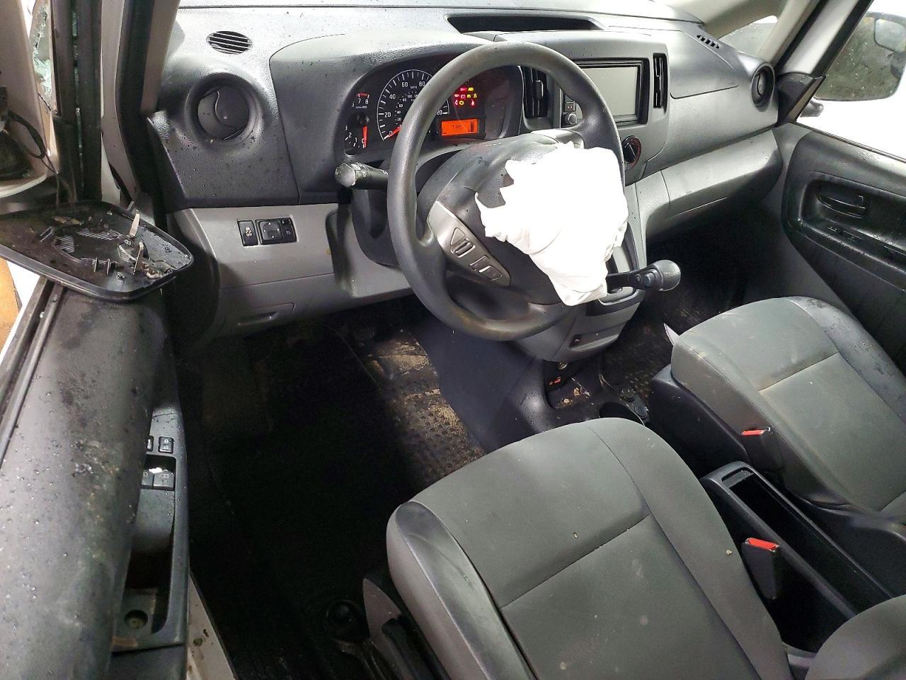 2020 Nissan NV200 SV