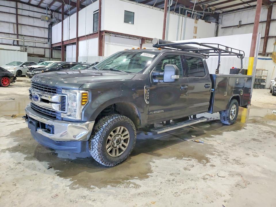 2019 Ford Super Duty F-350 W/S