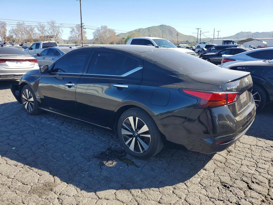 2022 Nissan Altima sv