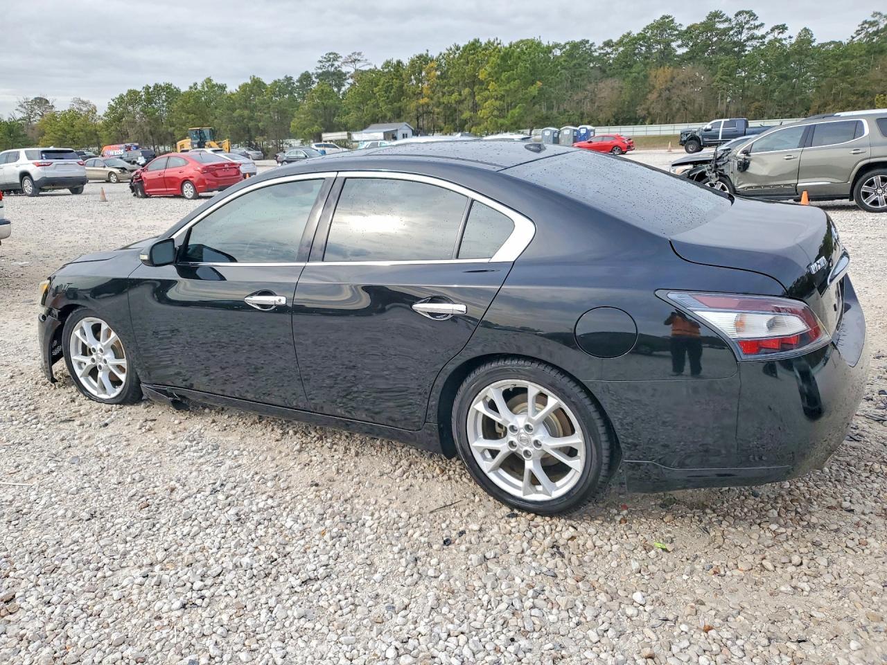 2013 Nissan Maxima s