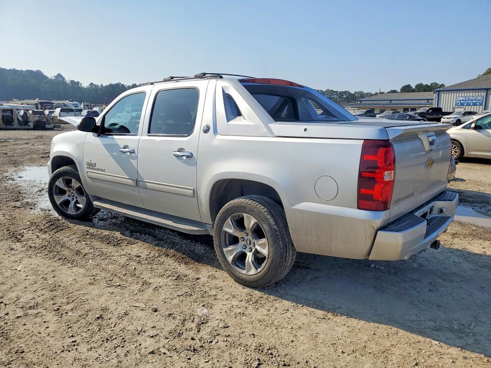 2013 Chevrolet Avalanche lt