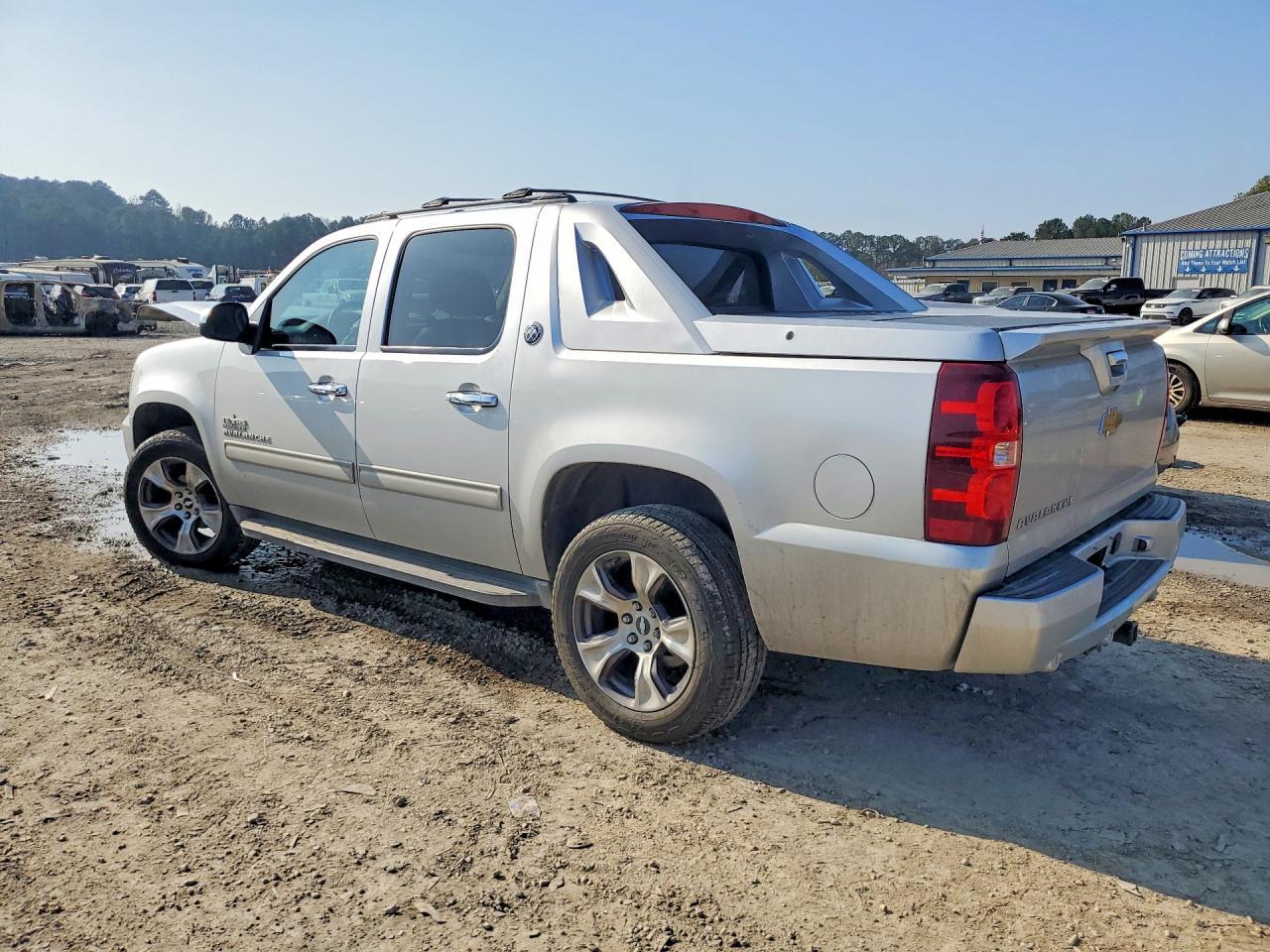 2013 Chevrolet Avalanche lt
