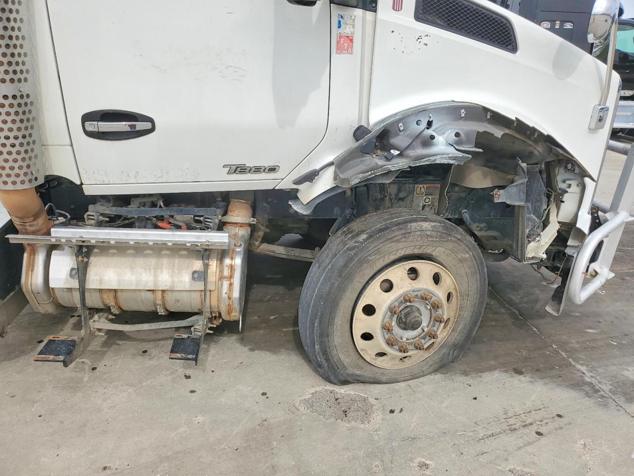 2020 Kenworth T880 Semi Truck