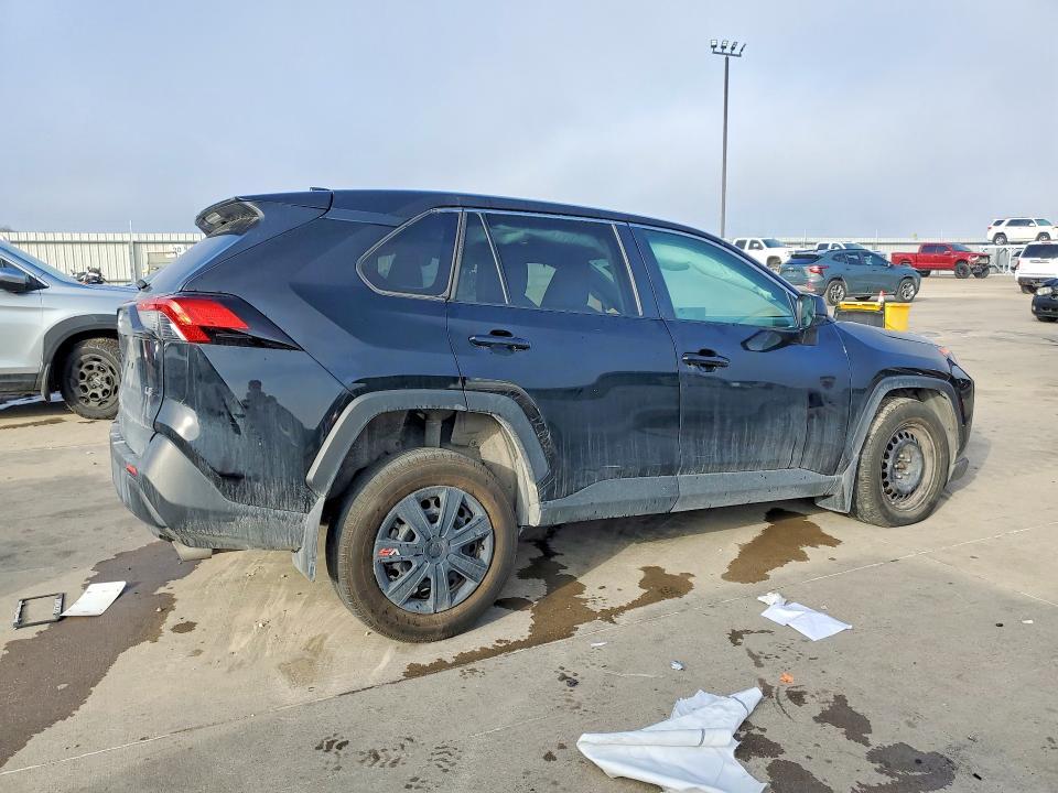 2022 Toyota Rav4 le