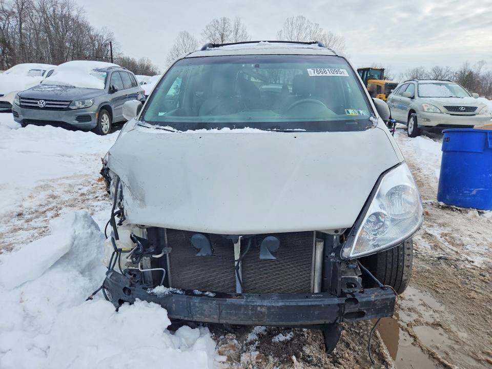2007 Toyota Sienna xle 7-passenger